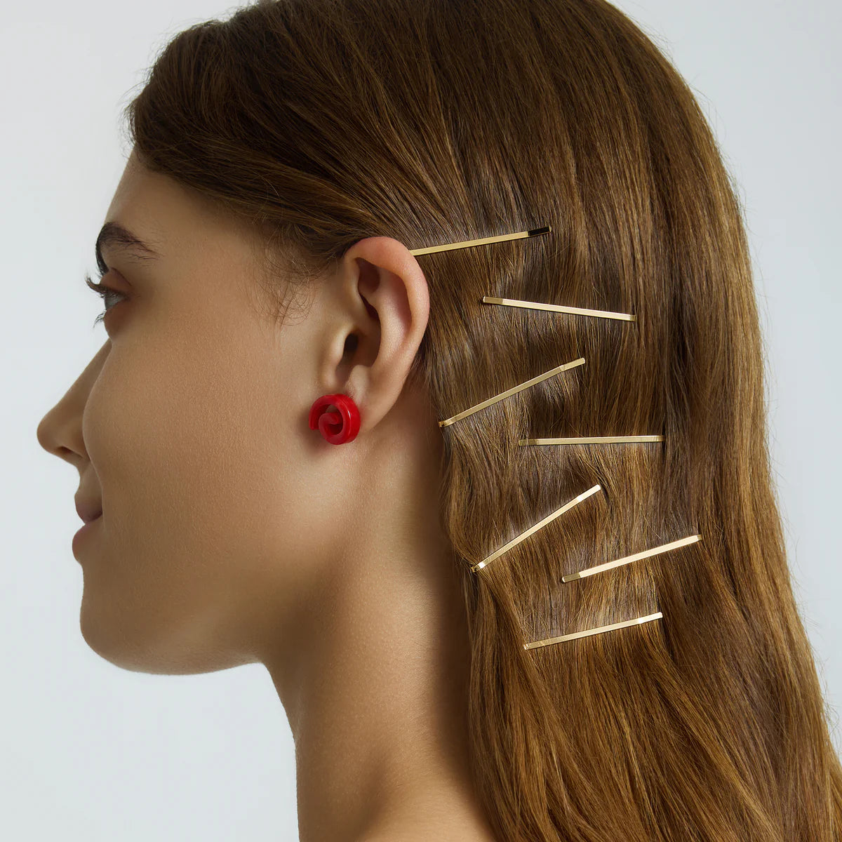 Kitty Paloma Dripping in Gold Hair Slides