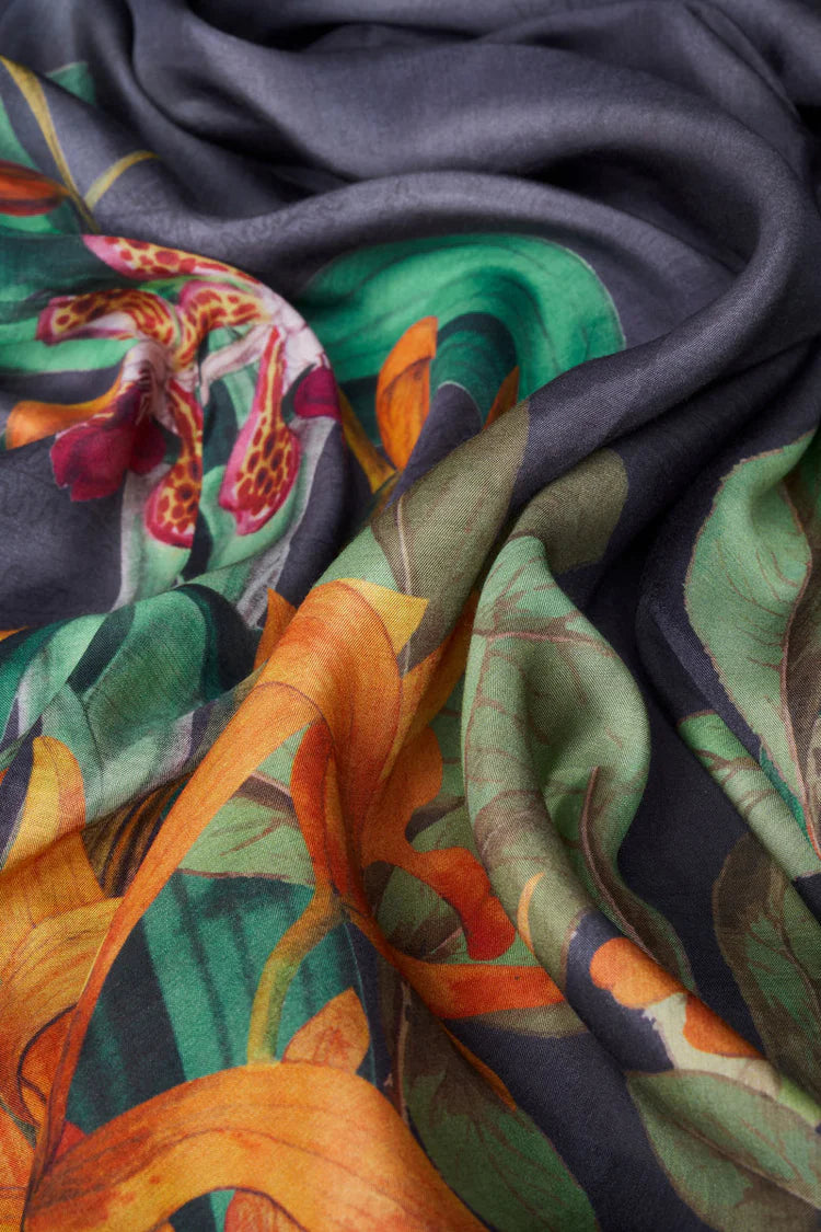 POWDER Botany Bliss Charcoal Kimono