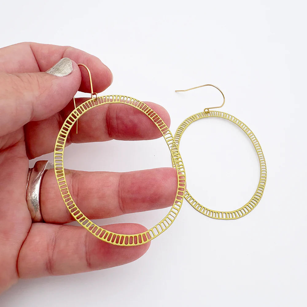 Denz Dash Oval Earrings