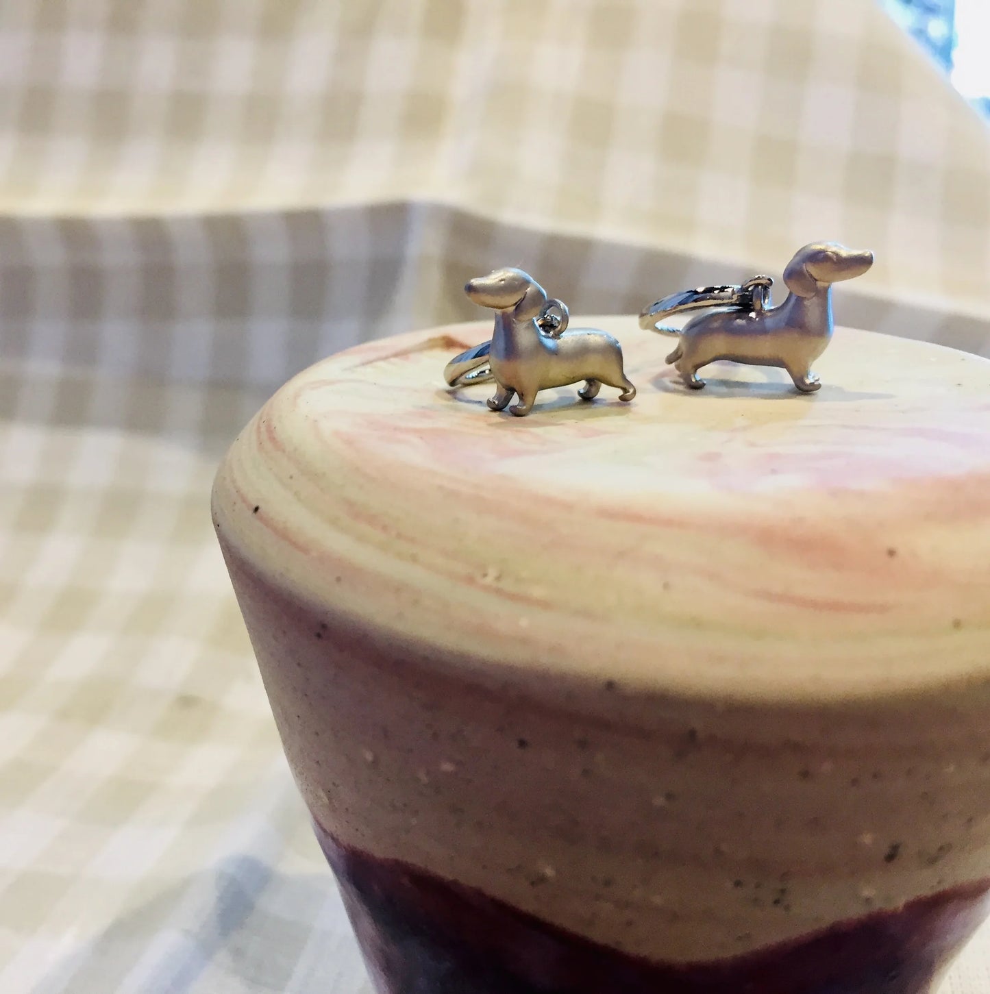 Sausage Dog Thread Earrings (silver)