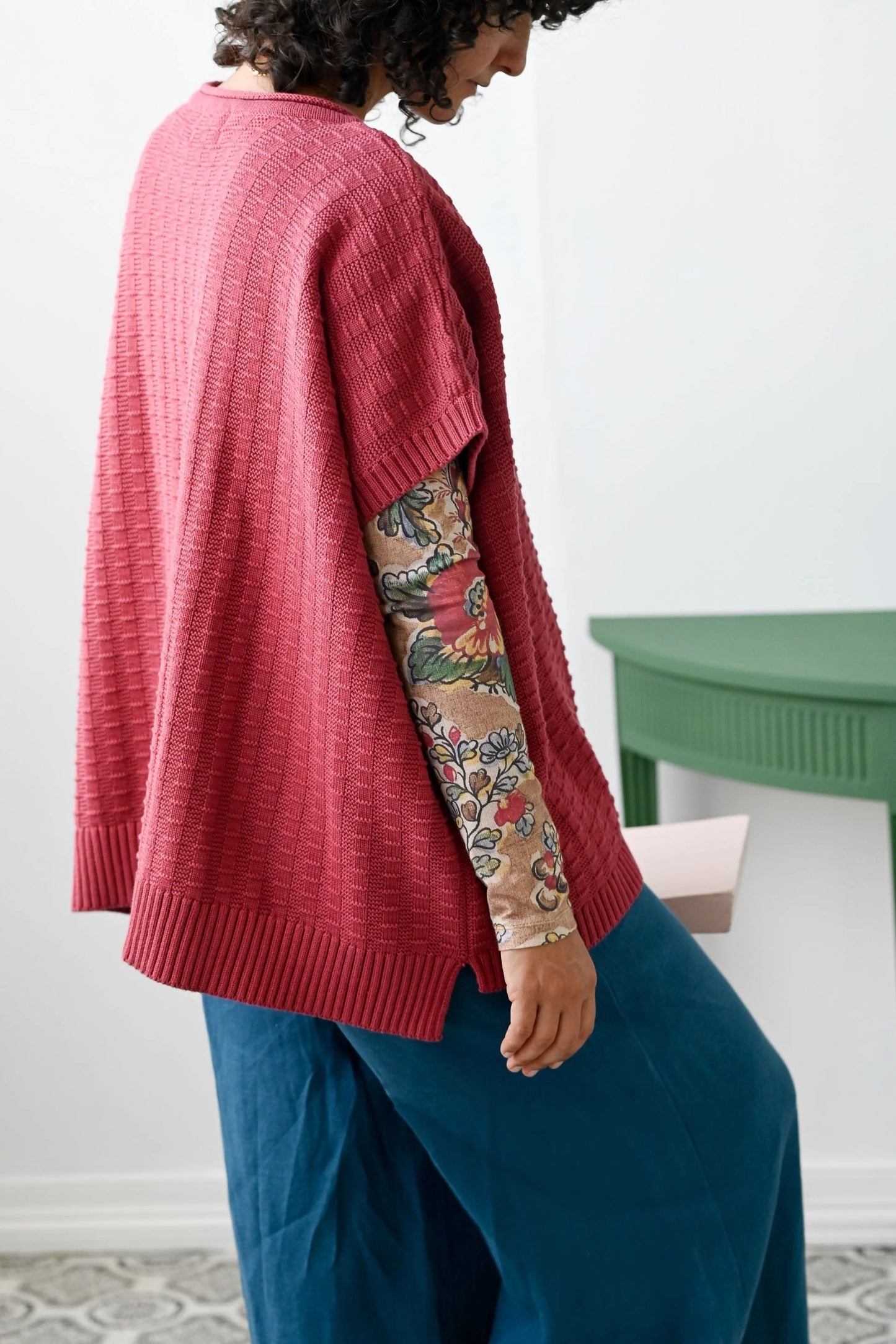 Lazybones Reni Vest - Earth Red