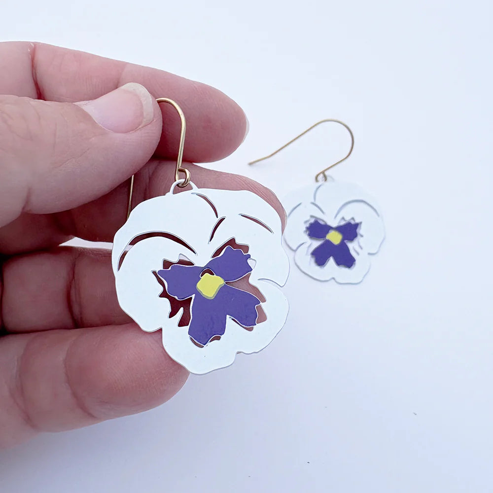 Denz earrings - Pansy White/Violet