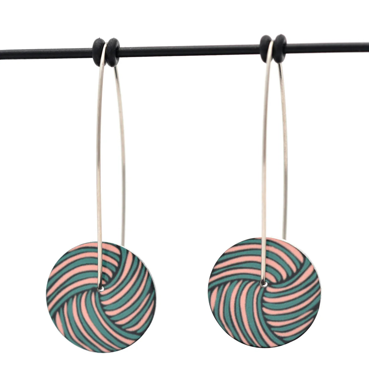 Woven Knot Small Circle Drop Hooks