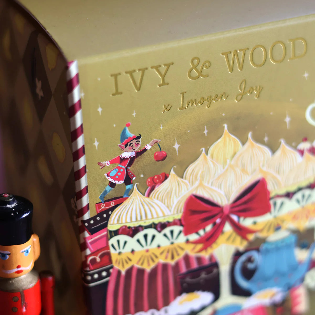 Ivy and Wood Lemon Meringue Christmas Candle