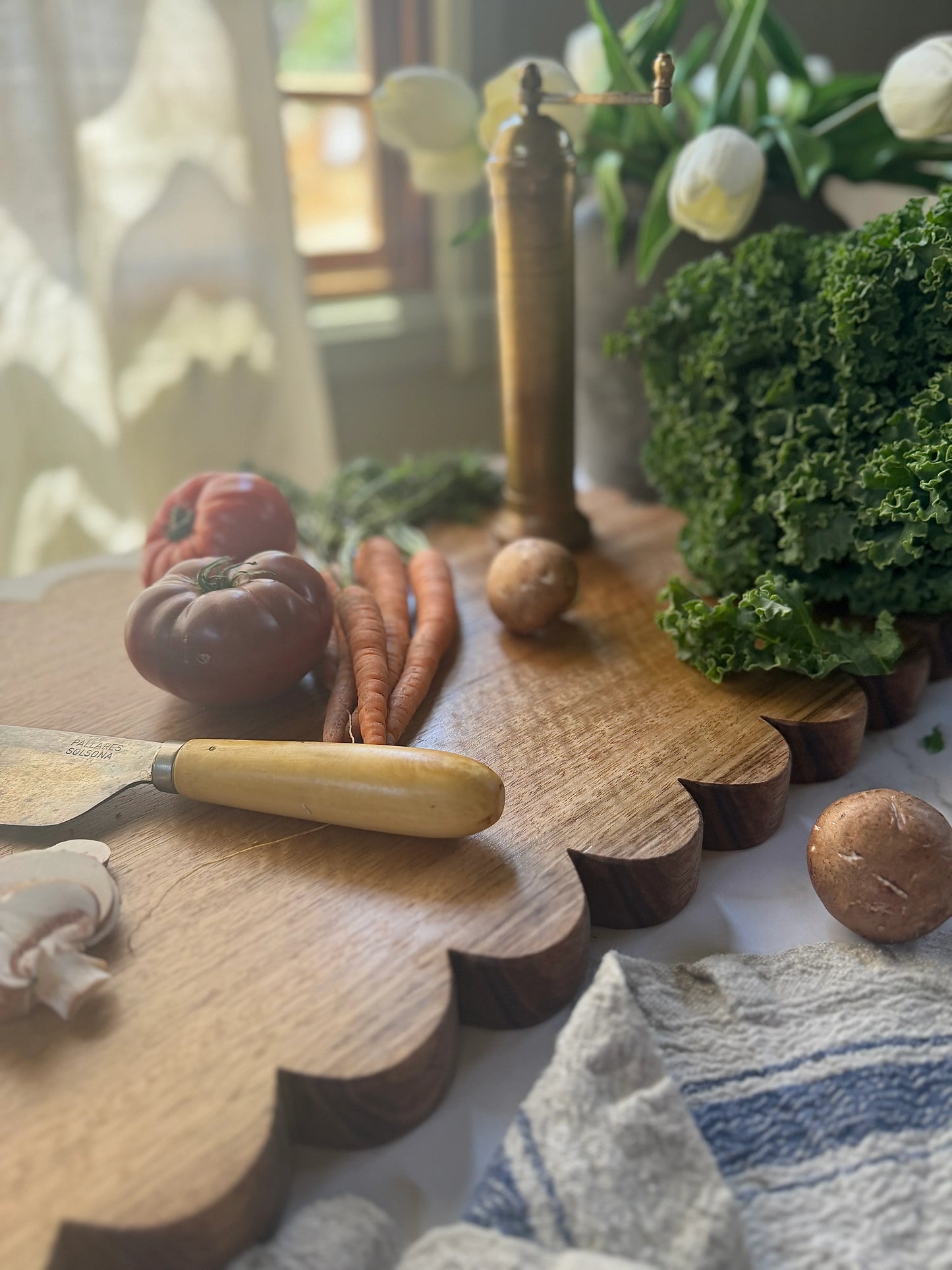 Ivy Alice Vintage Juliette Chopping Board