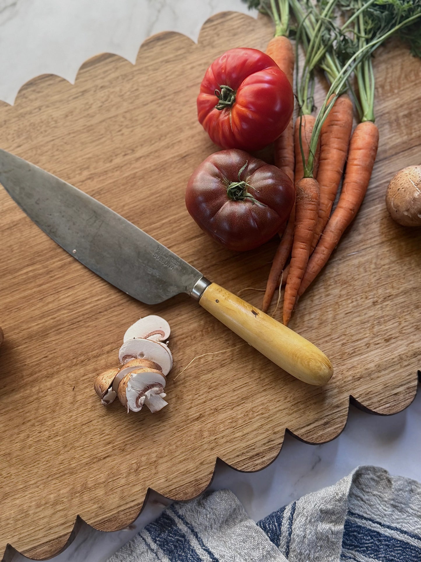 Ivy Alice Vintage Juliette Chopping Board