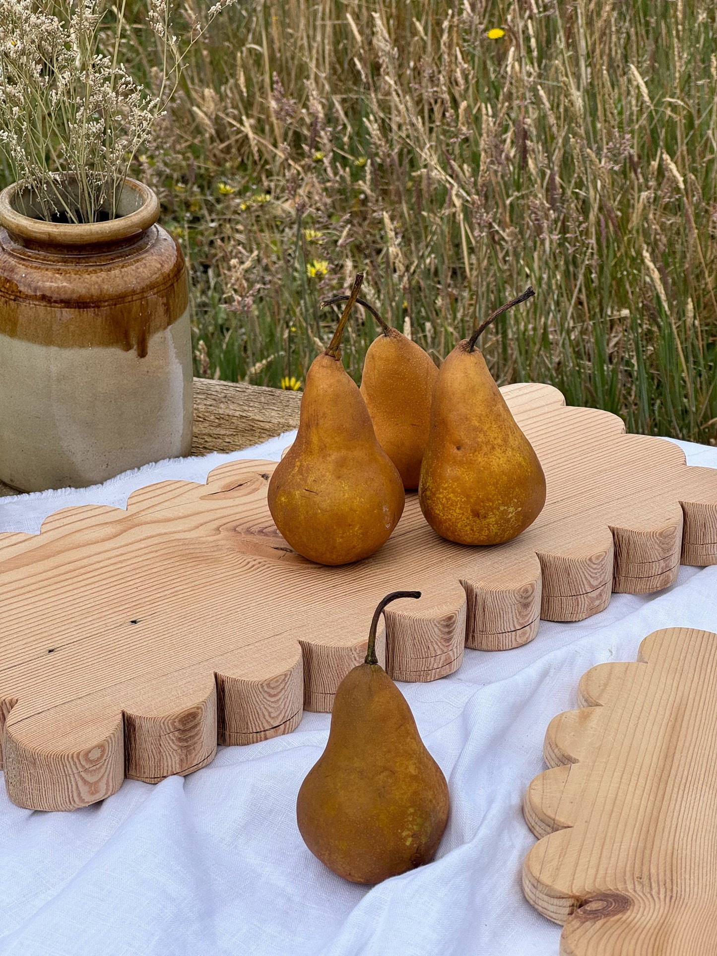 Ivy Alice Vintage Rectangle Scalloped Grazing Board