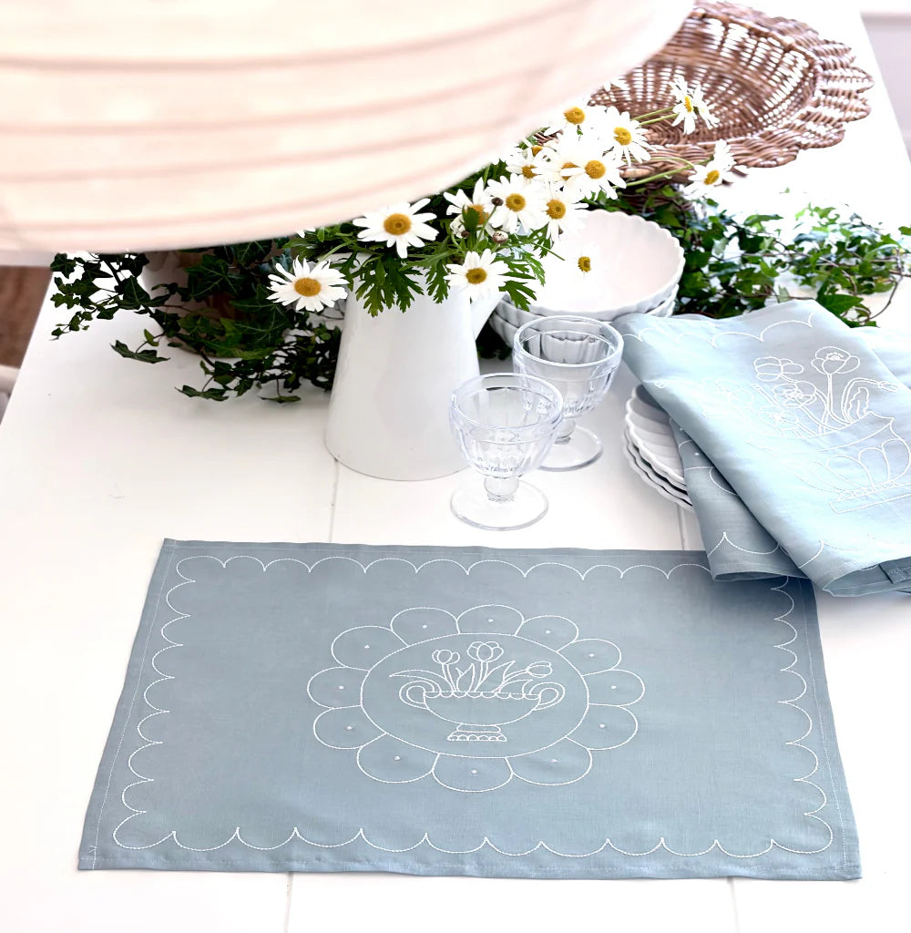 Tulip Plate Linen Placemat