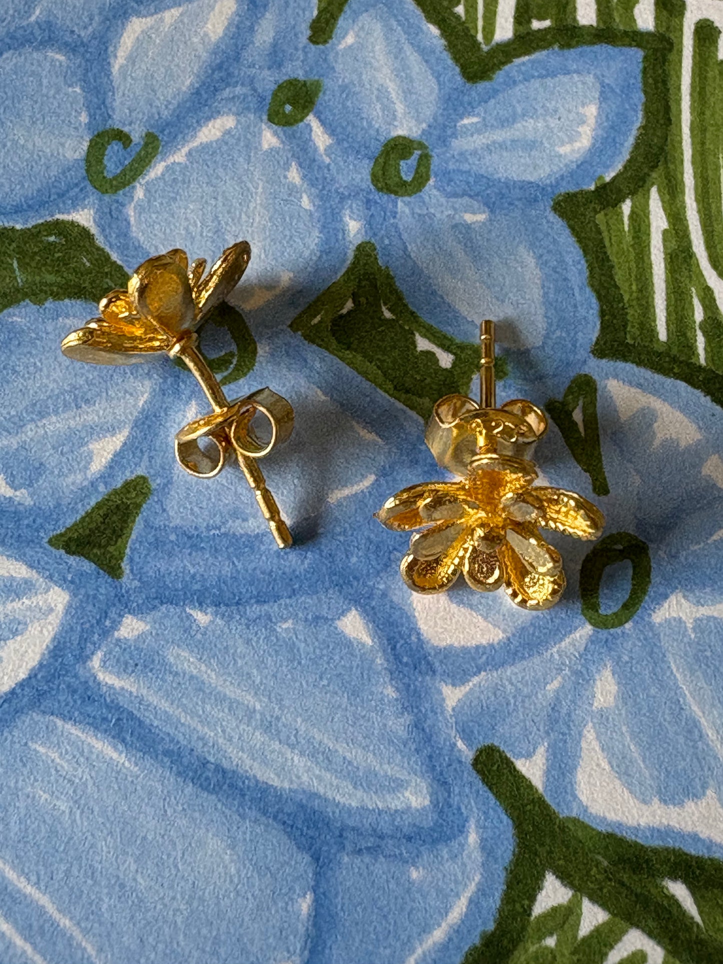 Flor Stud Earrings