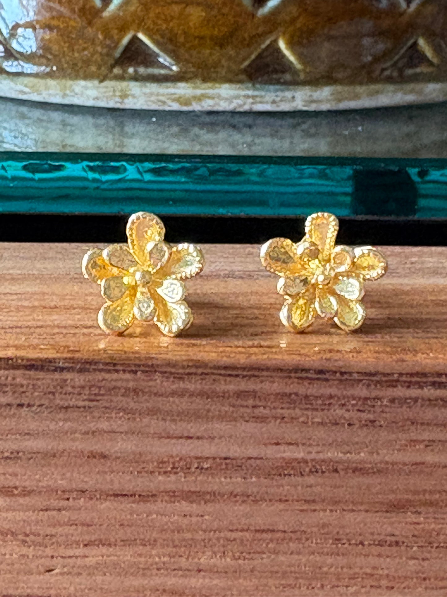 Flor Stud Earrings