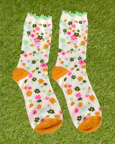 Togetherness Socks - Petal