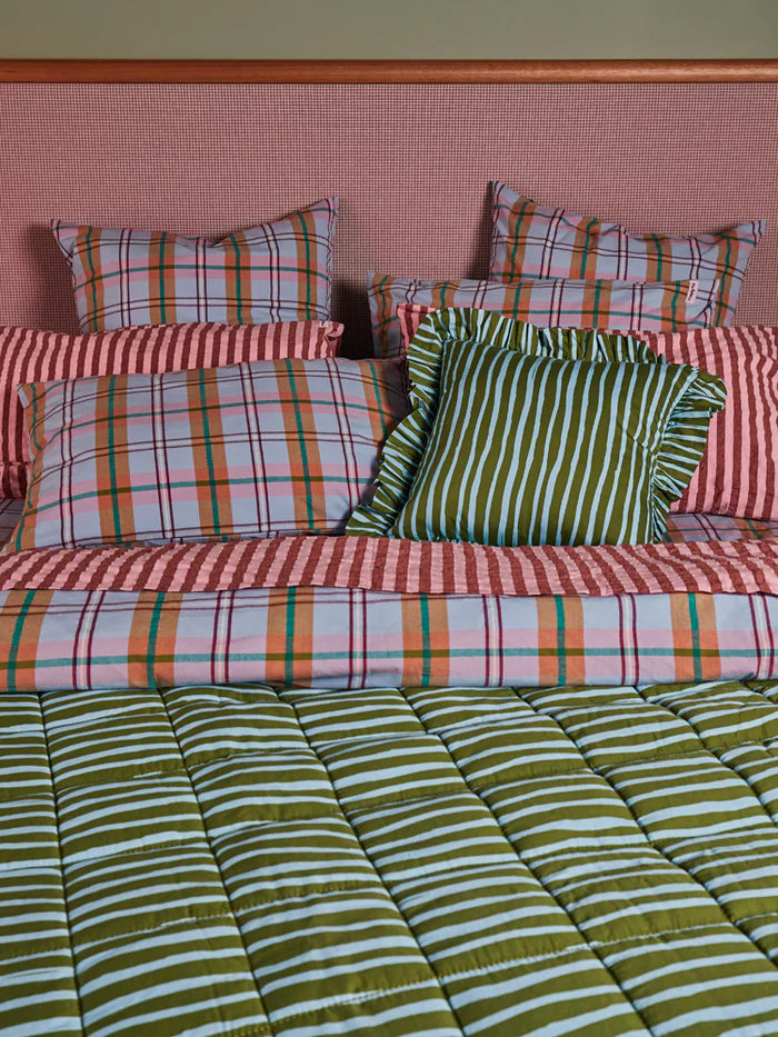 Mosey Me Strokes Quilted Throw
