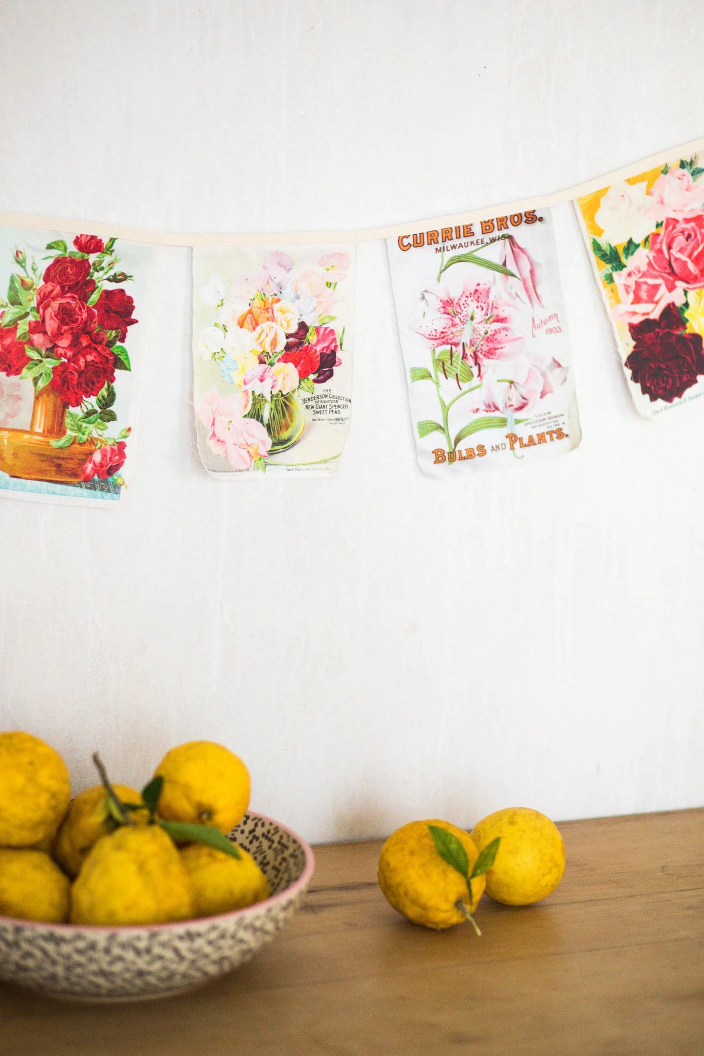 Lazybones Garland - Vintage Flowers