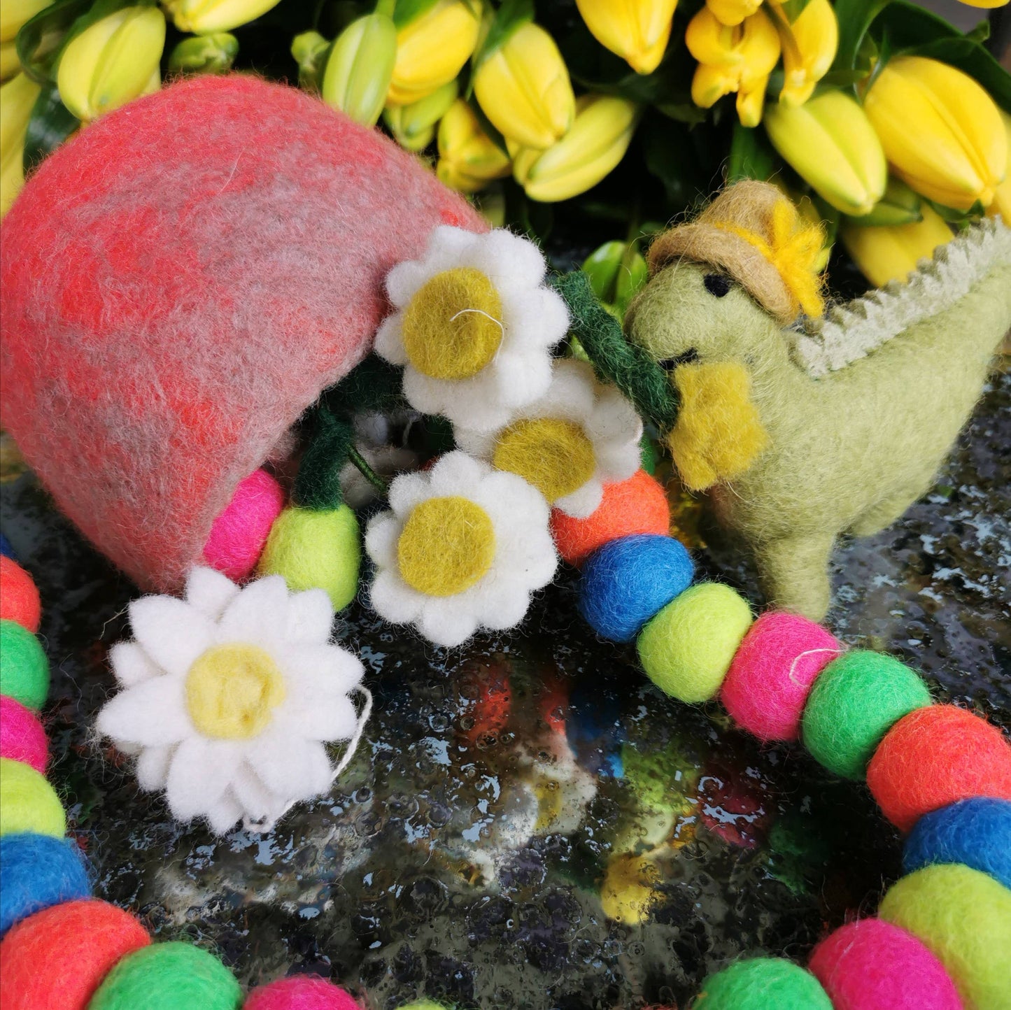 Handmade Hanging Felt Pot o' Daisies Decoration