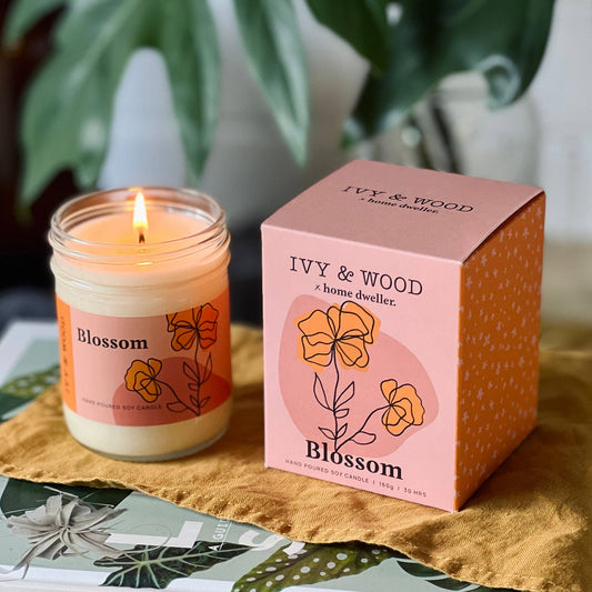 Ivy and Wood Homebody Candle - Blossom