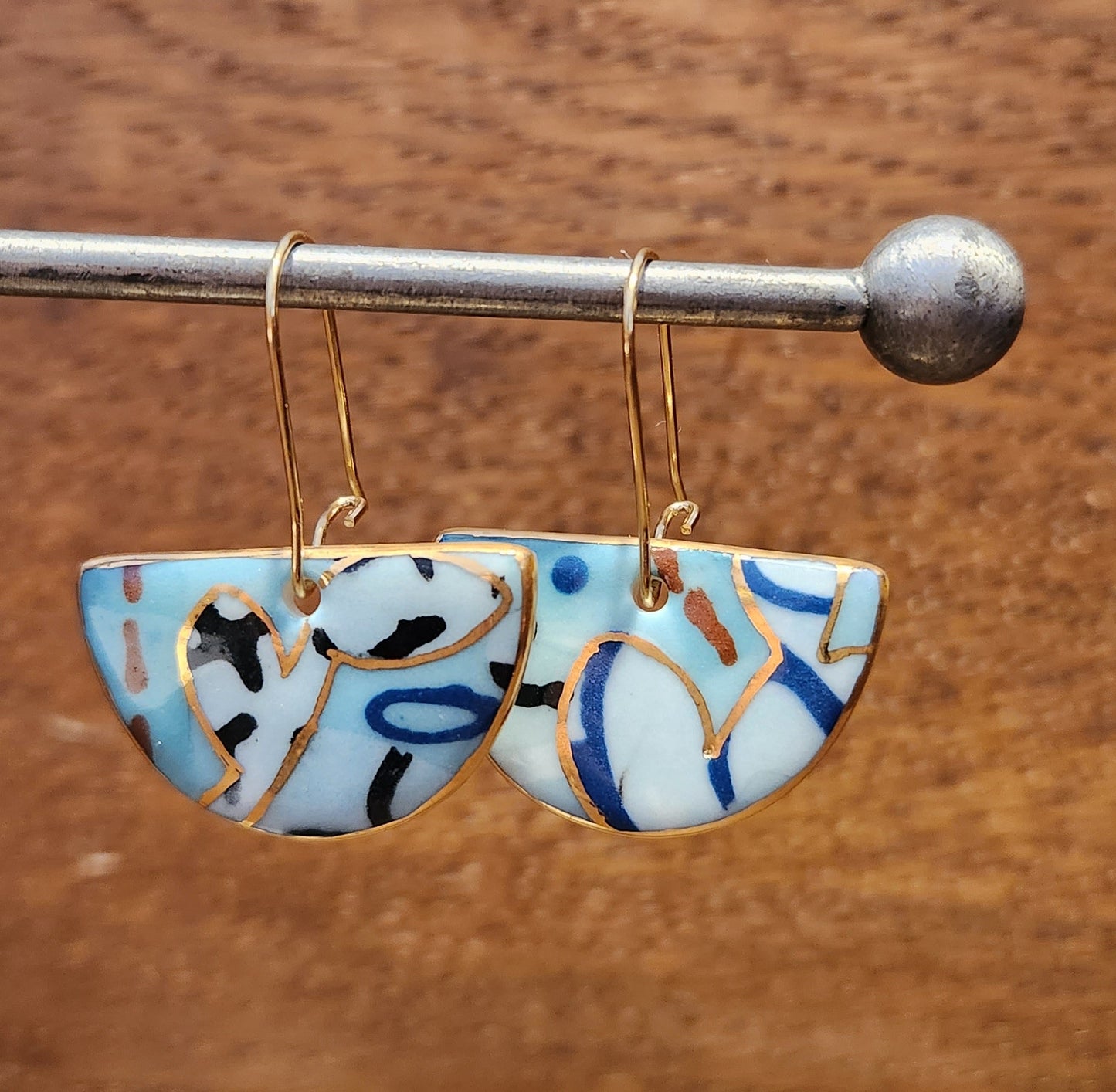 D Shaped Abstract Earrings